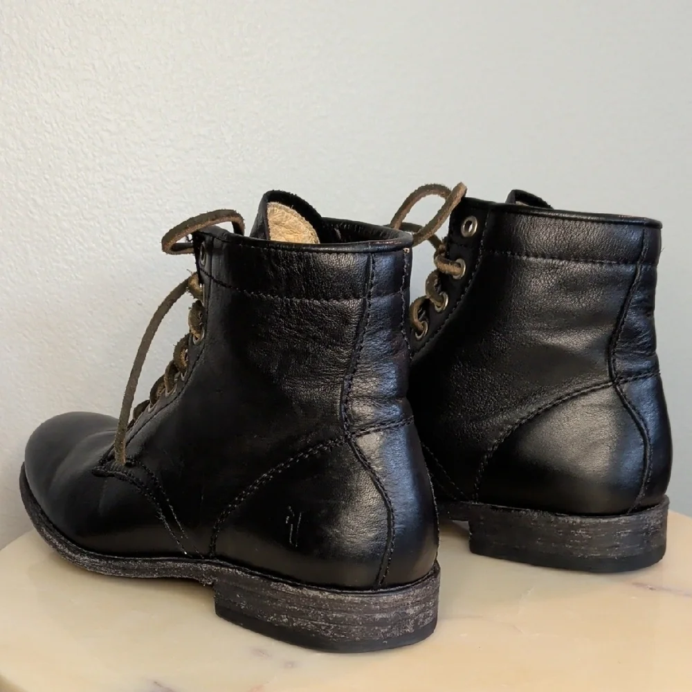 Frye Tyler Leather Boots - men's size 8